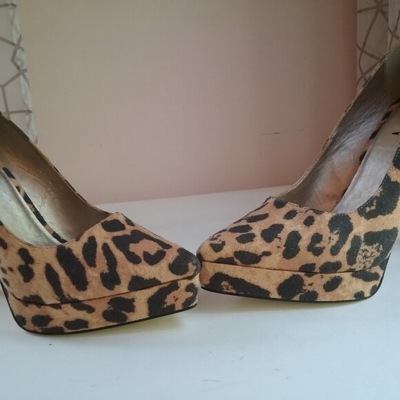 Woman' Shoes Pumps Size 9 "Luichiny" leopard Print Suede, 5.50 Heel, 1" Platform - Picture 6 of 16